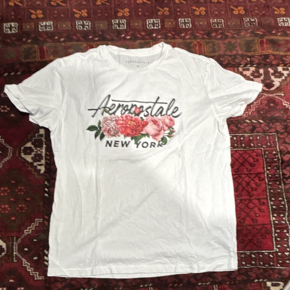Aéropostale Womens M White Floral Graphic Crewneck Short Sleeve T-Shirt Tee